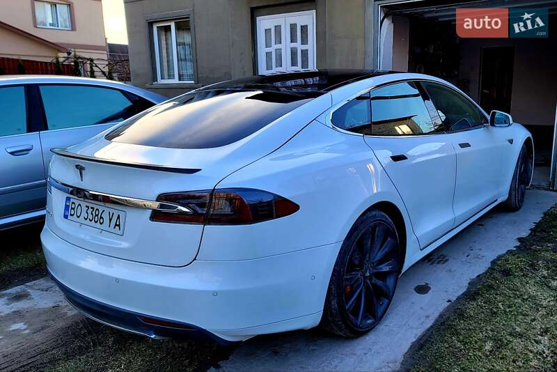 Лифтбек Tesla Model S 2015 в Бучаче фото 6 Лифтбек Tesla Model S 2015 в Бучаче
