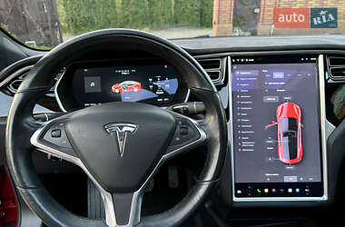 Лифтбек Tesla Model S 2016 в 