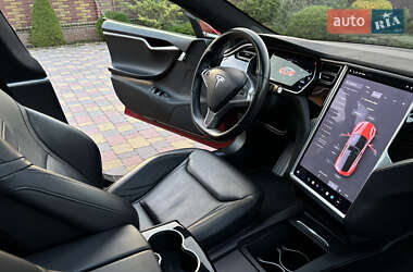 Лифтбек Tesla Model S 2016 в 