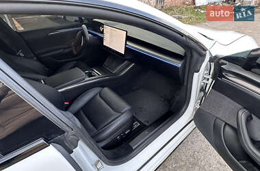 Лифтбек Tesla Model S 2021 в 