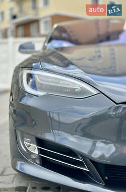 Ліфтбек Tesla Model S 2017 в 