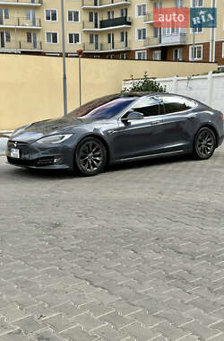Ліфтбек Tesla Model S 2017 в 