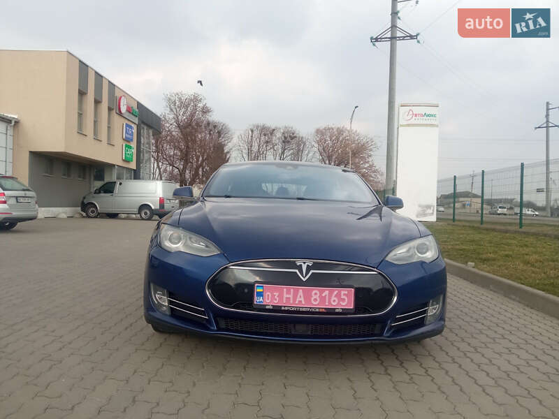 Лифтбек Tesla Model S 2015 в Радехове фото 2 Лифтбек Tesla Model S 2015 в Радехове
