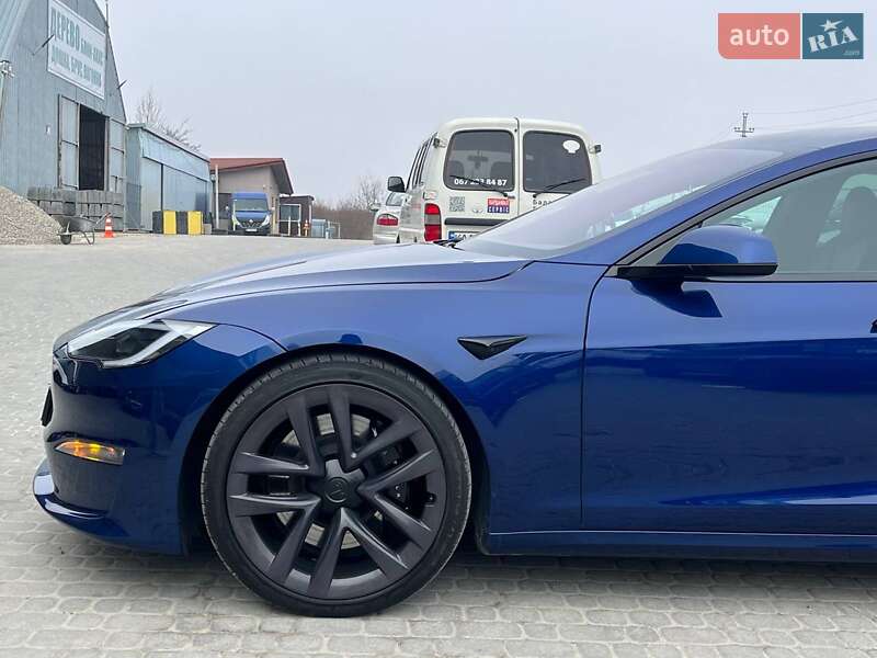 Лифтбек Tesla Model S 2021 в Львове