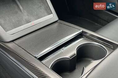 Лифтбек Tesla Model S 2021 в 