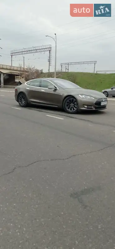 Tesla Model S