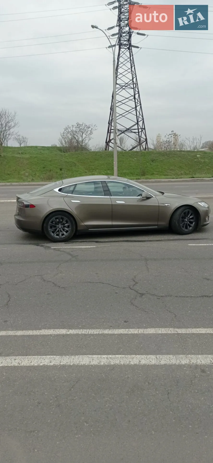 2016 Tesla Model S - мініатюра 9