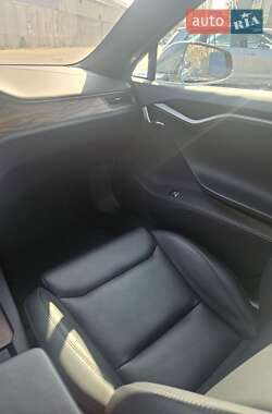 Лифтбек Tesla Model S 2020 в 
