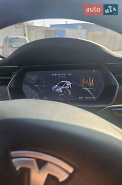 Лифтбек Tesla Model S 2020 в 