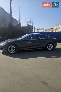 Лифтбек Tesla Model S 2020 в 