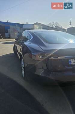 Лифтбек Tesla Model S 2020 в 