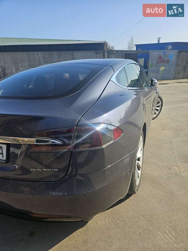 Ліфтбек Tesla Model S 2020 в Києві
