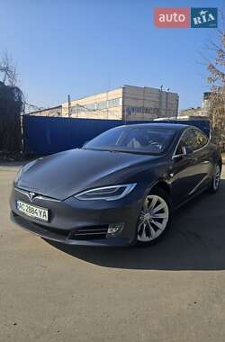 Лифтбек Tesla Model S 2020 в 