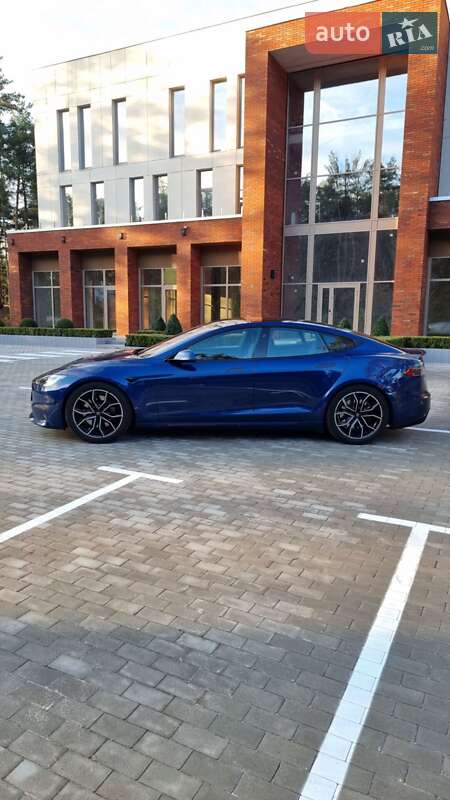 Лифтбек Tesla Model S 2021 в Киеве