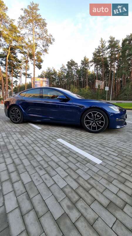 Лифтбек Tesla Model S 2021 в Киеве