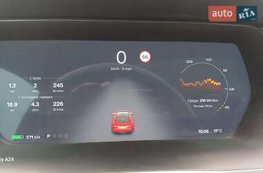 Лифтбек Tesla Model S 2015 в Ильинцах