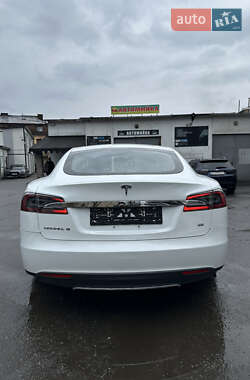 Ліфтбек Tesla Model S 2013 в 