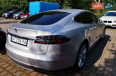 Ліфтбек Tesla Model S 2016 в Тернополі