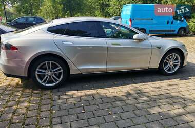 Ліфтбек Tesla Model S 2016 в Тернополі