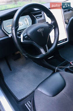 Ліфтбек Tesla Model S 2015 в Миколаєві