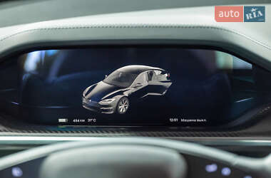 Ліфтбек Tesla Model S 2021 в 