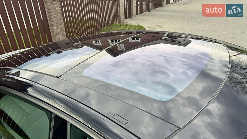 Лифтбек Tesla Model S 2017 в Киеве фото 12 Лифтбек Tesla Model S 2017 в Киеве