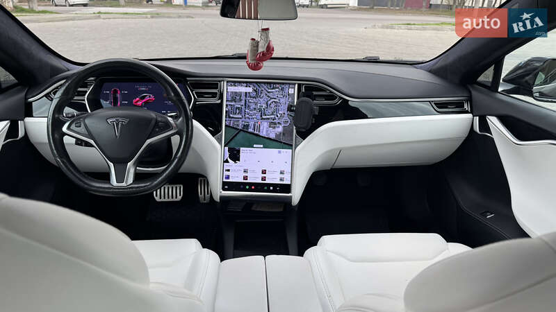 Лифтбек Tesla Model S 2017 в Киеве фото 20 Лифтбек Tesla Model S 2017 в Киеве