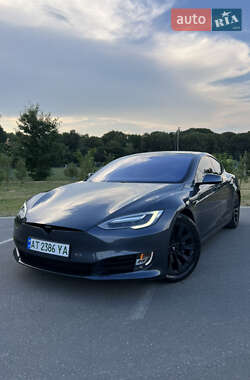 Лифтбек Tesla Model S 2016 в 