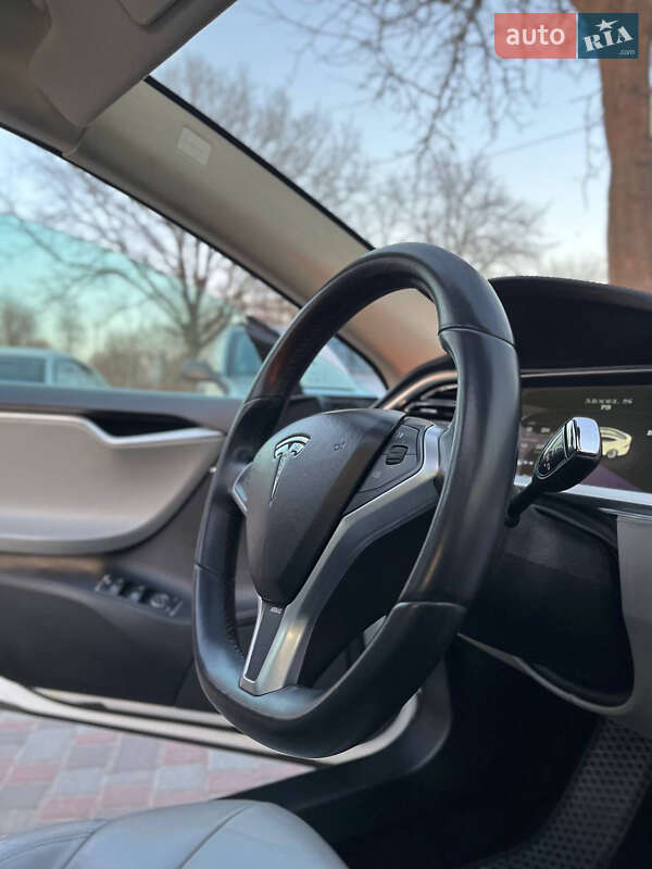 Лифтбек Tesla Model S 2012 в Кропивницком