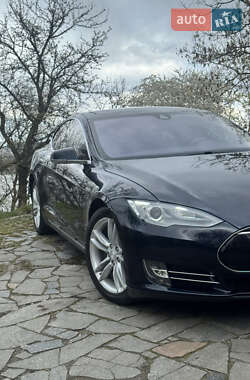 Ліфтбек Tesla Model S 2015 в 