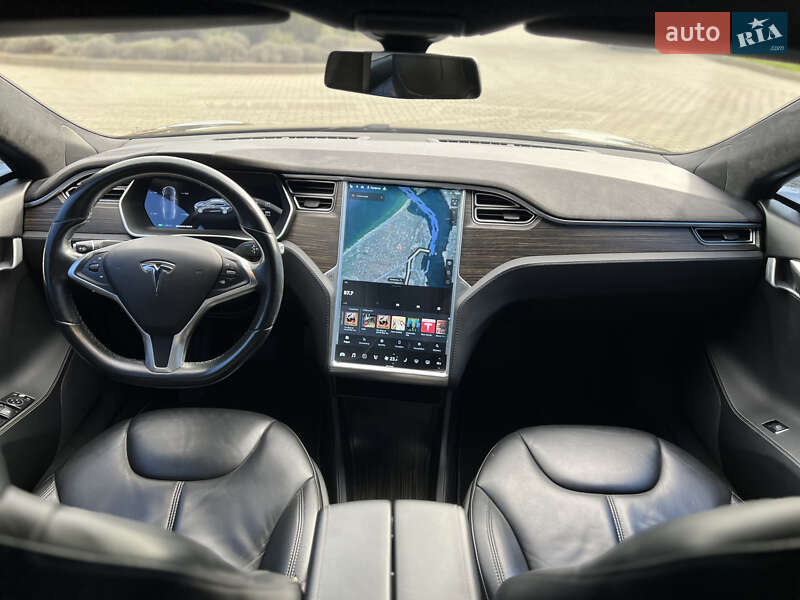 Лифтбек Tesla Model S 2014 в Одессе