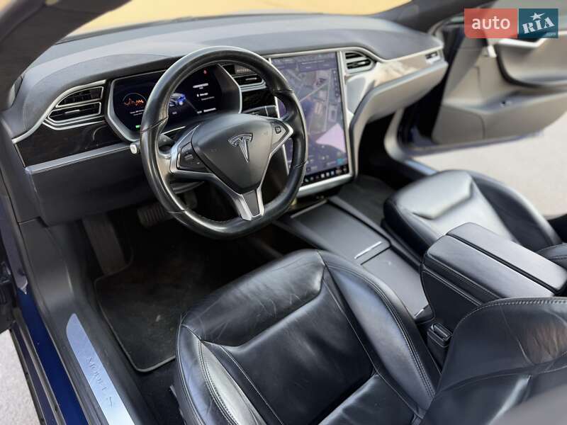 Лифтбек Tesla Model S 2016 в Днепре