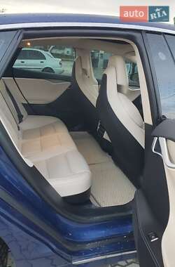 Лифтбек Tesla Model S 2018 в 