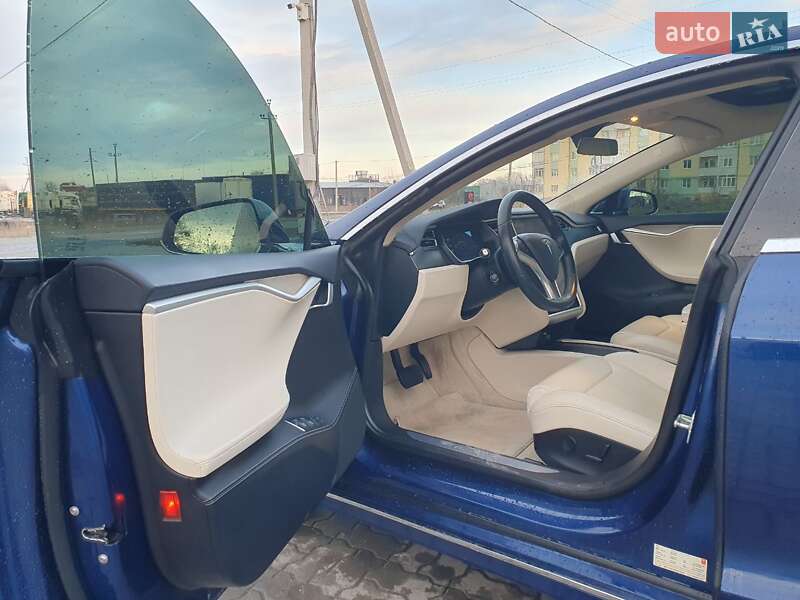 Tesla Model S 2018