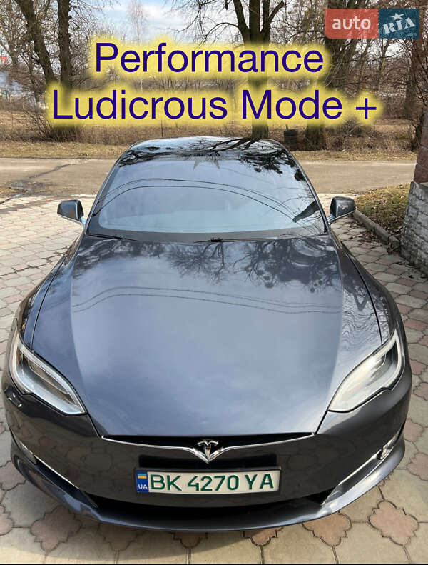 Лифтбек Tesla Model S 2020 в Ровно