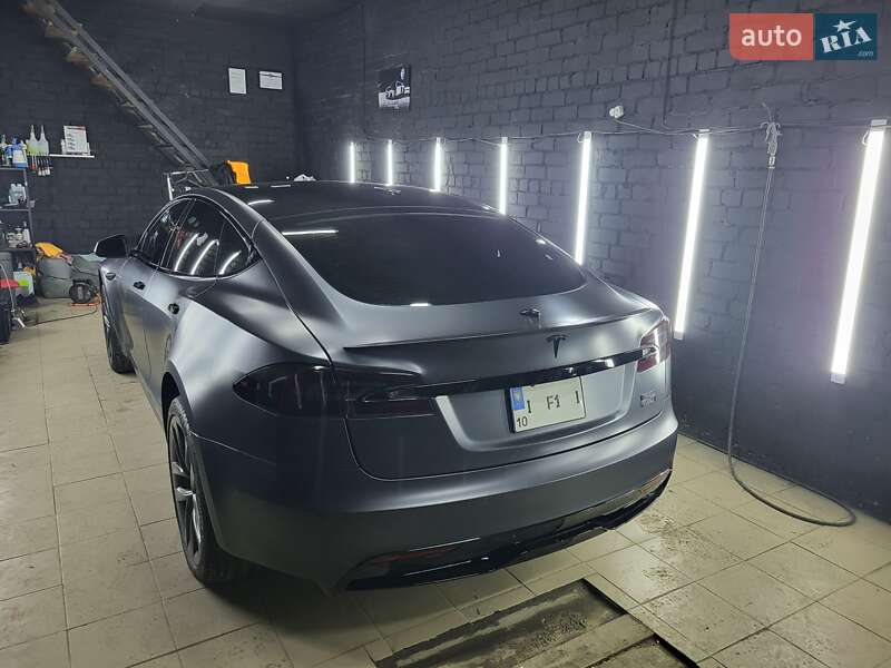 Ліфтбек Tesla Model S 2022 в Обухові