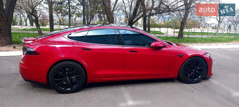 Лифтбек Tesla Model S 2021 в Одессе