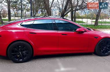 Лифтбек Tesla Model S 2021 в 