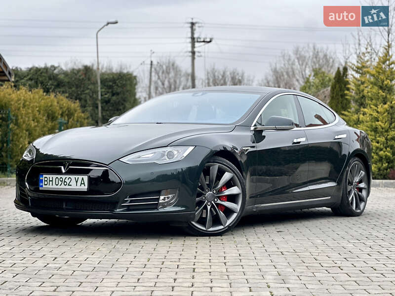 Лифтбек Tesla Model S 2014 в Одессе