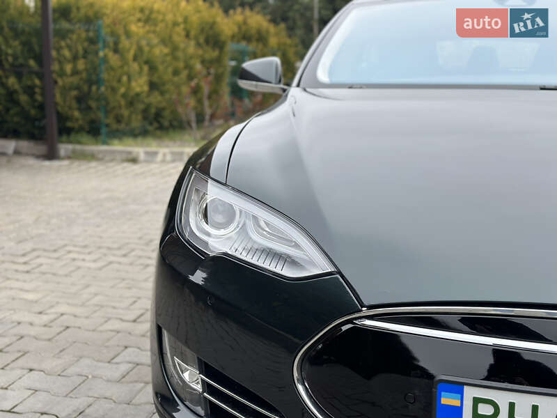Лифтбек Tesla Model S 2014 в Одессе