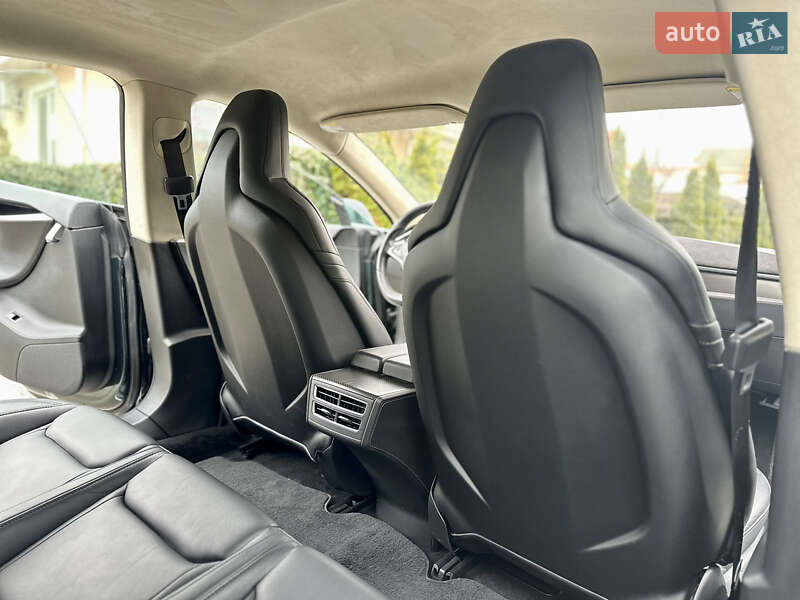 Лифтбек Tesla Model S 2014 в Одессе