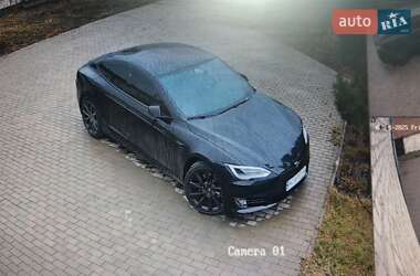 Лифтбек Tesla Model S 2020 в Ковеле