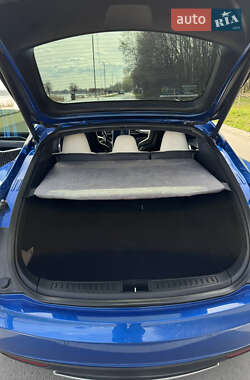 Ліфтбек Tesla Model S 2015 в 