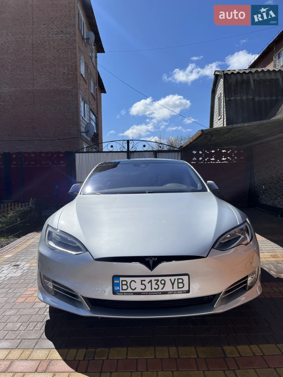 2015 Tesla Model S - мініатюра 10