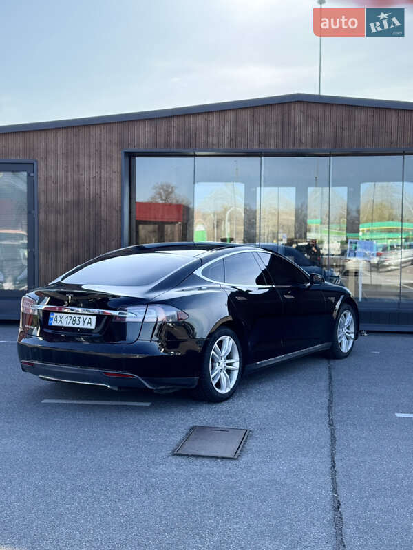 Ліфтбек Tesla Model S 2012 в Києві