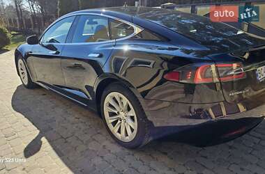 Лифтбек Tesla Model S 2017 в 