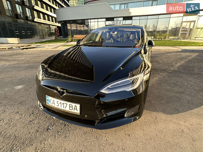 Ліфтбек Tesla Model S 2015 в Києві фото 13 Ліфтбек Tesla Model S 2015 в Києві