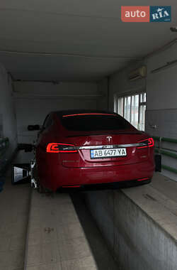 Лифтбек Tesla Model S 2016 в 