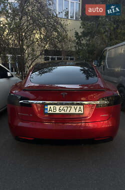 Лифтбек Tesla Model S 2016 в 