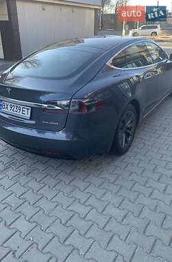 Лифтбек Tesla Model S 2019 в 